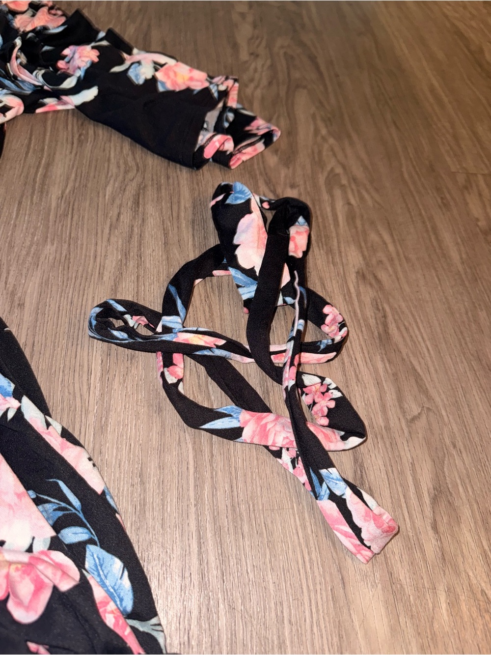 Black Floral Women's Robe with Pink Rose Print - Picture 3 of 6